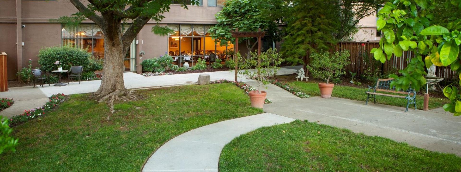 Eskaton Monroe Lodge back patio and garden area