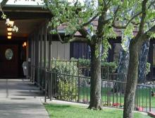 Eskaton Care Center Greenhaven front entrance