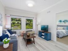  The Reutlinger Community apartment living room