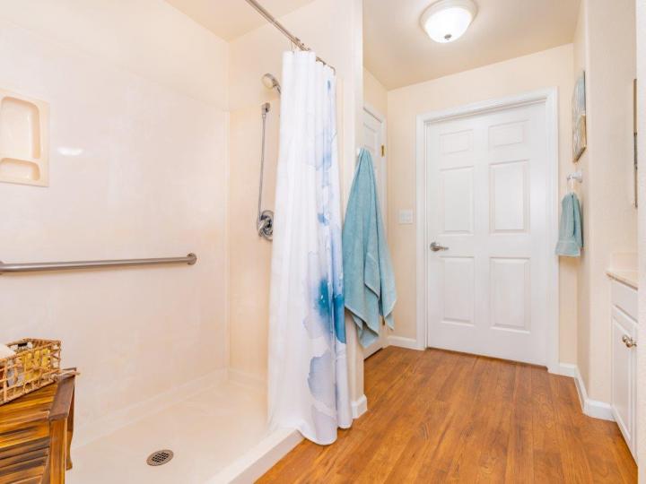 Eskaton Lodge Granite Bay apartment shower
