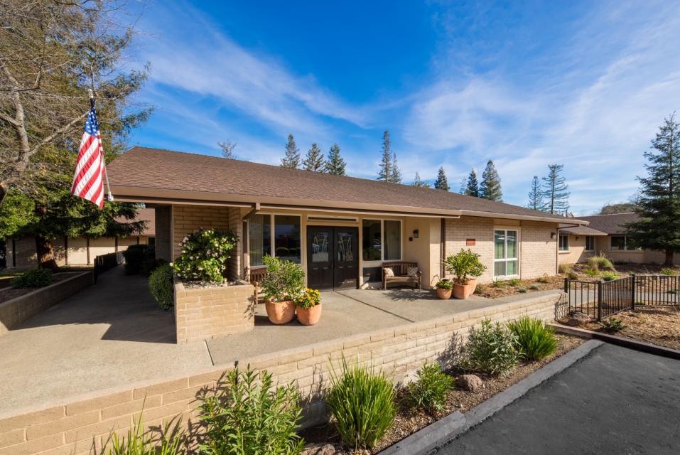 Eskaton Care Center Manzanita front entrance