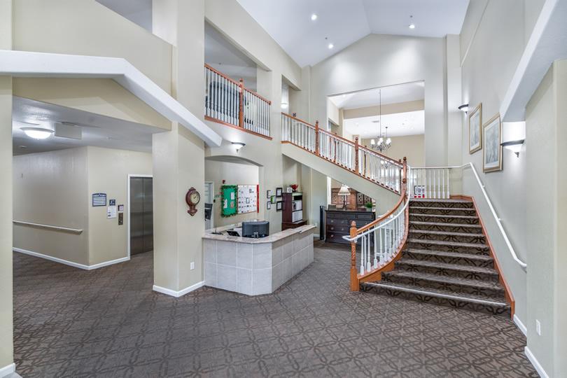 Eskaton Lodge Granite Bay reception area