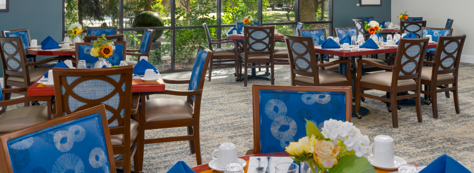 Eskaton Land Park Dining Room