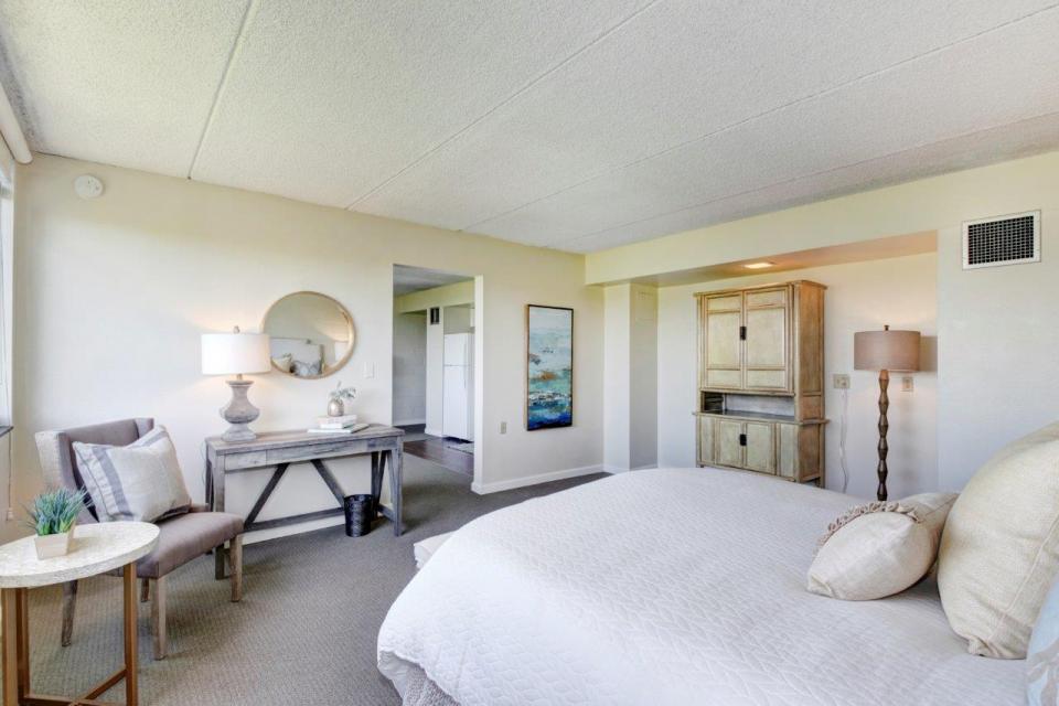 Deluxe One Bedroom