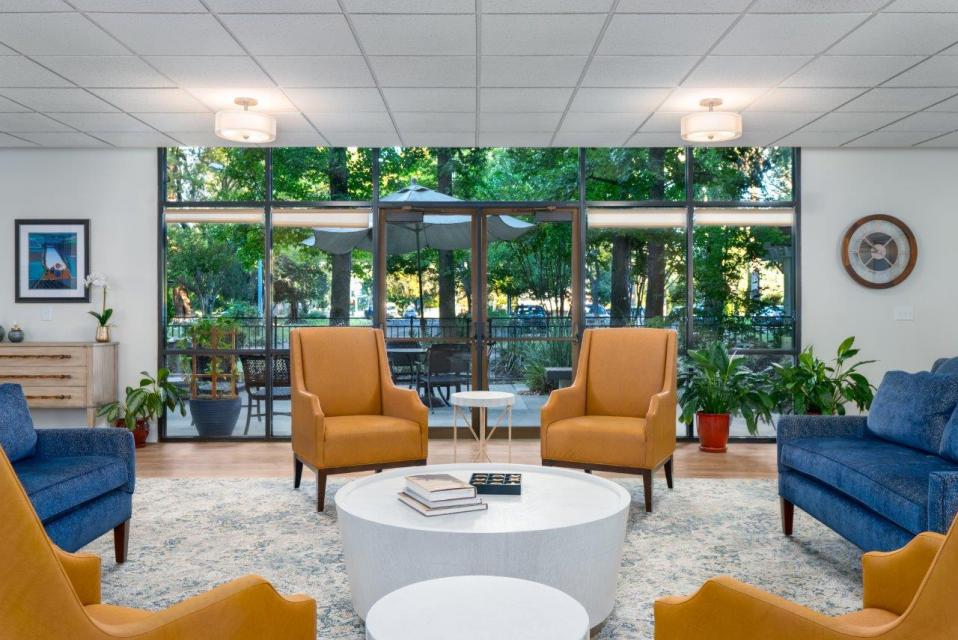 Eskaton Land Park community living room 