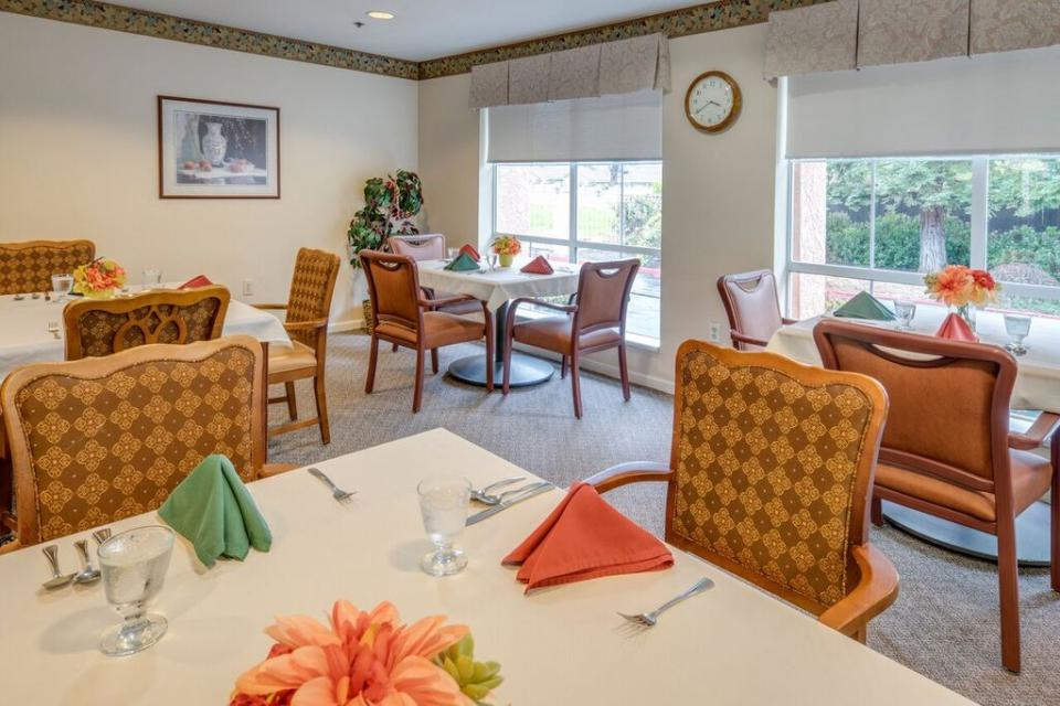 Dining room in assisted living 