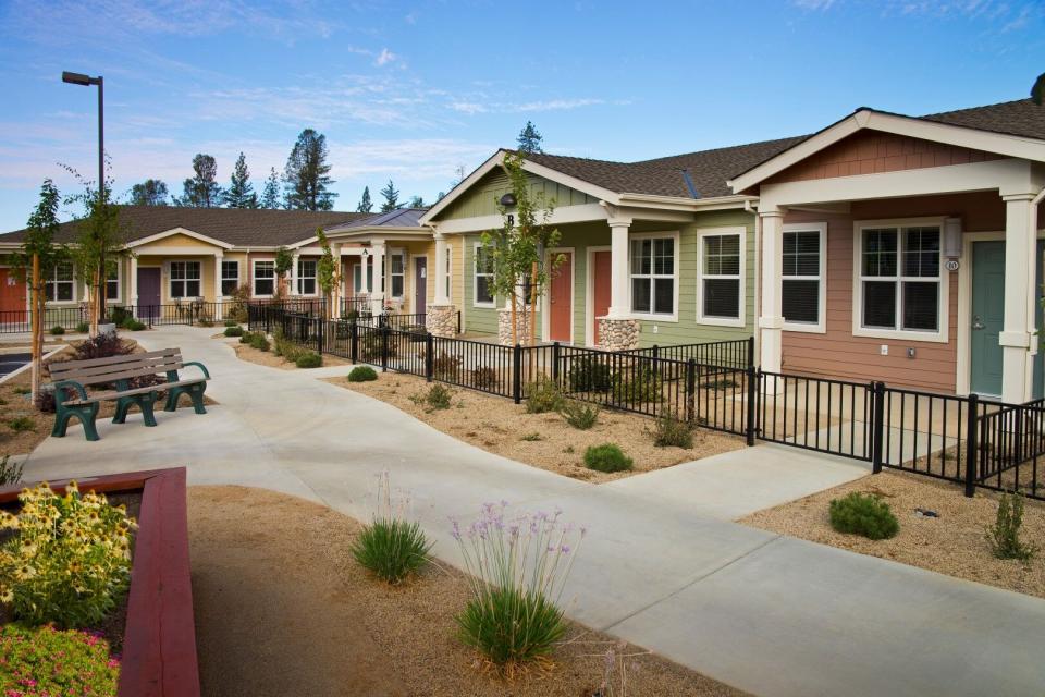 Village Placerville cottages and walking paths