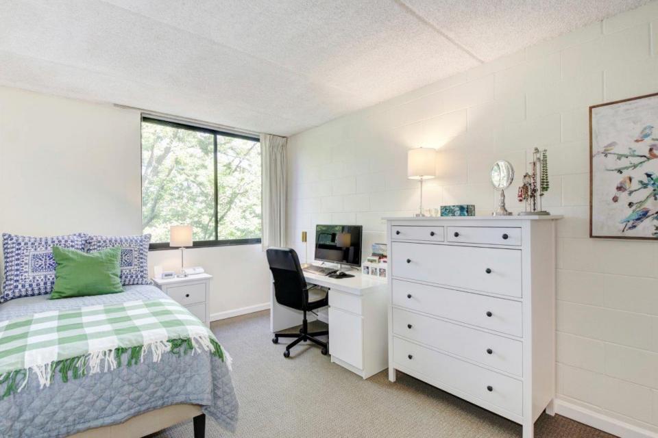 One Bedroom Apartment