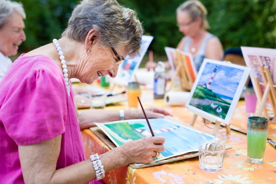 Six women at a quilting class