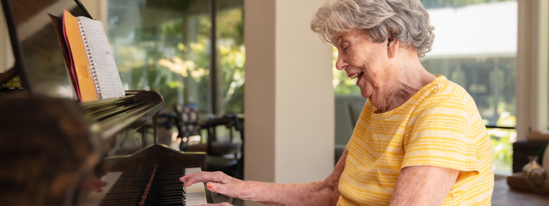 woman playing piano